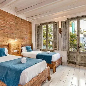 https://la-bodega-urban-suites.top-hotels-tarragona.com